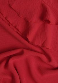 Renee - Czerwona Rozkloszowana Sukienka z Falbankami przy Rękawach Wiązana w Talii Paskiem Rissada. Okazja: na imprezę. Typ kołnierza: kołnierz z falbankami. Kolor: czerwony. Typ sukienki: rozkloszowane #2