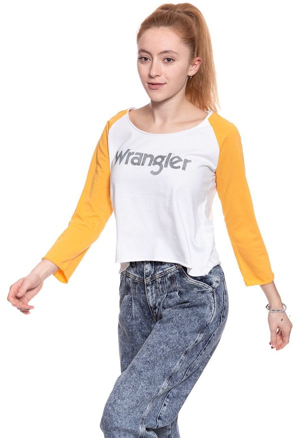 Wrangler - WRANGLER T SHIRT DAMSKI RAGLAN CROP LS TEE WHITE W718CF912 112130920. Długość rękawa: raglanowy rękaw. Wzór: nadruk