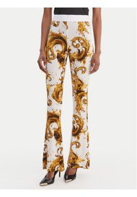Versace Jeans Couture Legginsy 80HAC107 JS533 Biały Flare Fit. Kolor: biały. Materiał: wiskoza #1