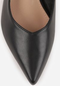 Renee - Czarne Sandały Slingback Vices z Wkładką ze Skóry Naturalnej Lisanilis. Okazja: na spotkanie biznesowe, na spacer. Zapięcie: pasek. Kolor: czarny. Materiał: skóra. Obcas: na obcasie. Styl: biznesowy #4