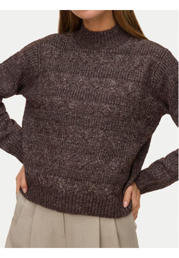 Vero Moda Golf Virgo 10331875 Brązowy Regular Fit. Typ kołnierza: golf. Kolor: brązowy. Materiał: syntetyk