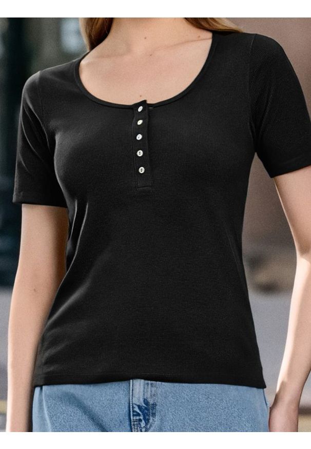 Sinsay - Prążkowana koszulka z guzikami - czarny. Kolor: czarny. Materiał: prążkowany