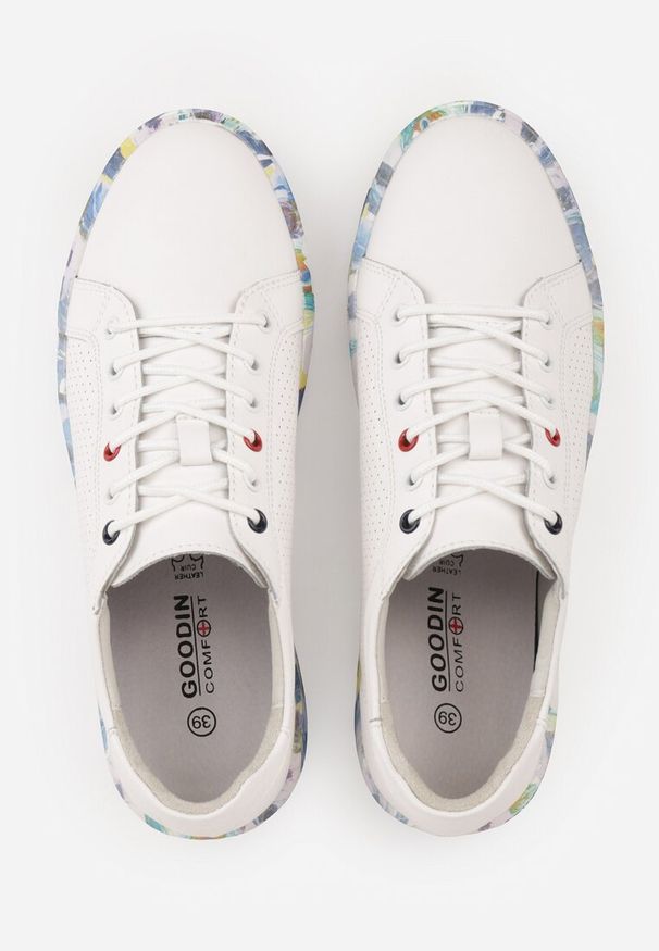 Renee - Białe Skórzane Sneakersy na Plaformie w Pióra z Perforacją Tidessa. Okazja: na co dzień. Kolor: biały. Materiał: skóra. Wzór: aplikacja