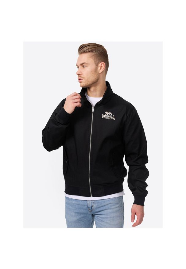 Kurtka puchowa Lonsdale Classic. Kolor: czarny. Materiał: puch