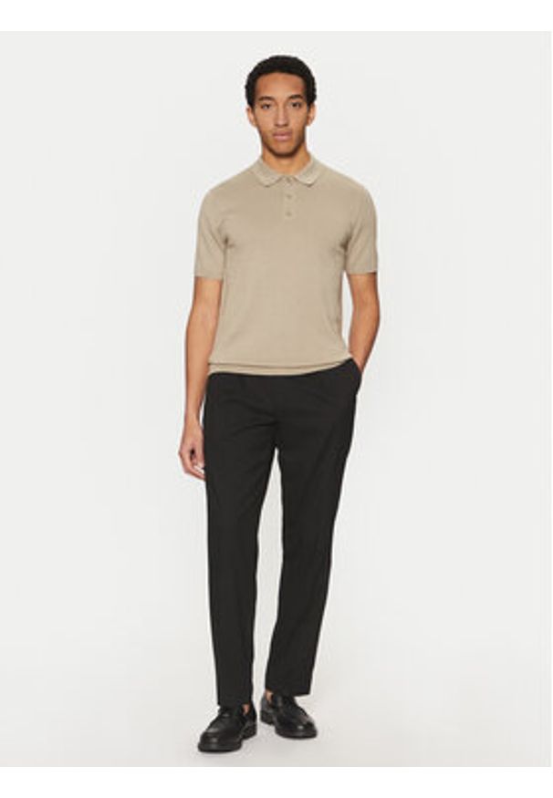 Calvin Klein Polo K10K114476 Beżowy Regular Fit. Typ kołnierza: polo. Kolor: beżowy. Materiał: bawełna