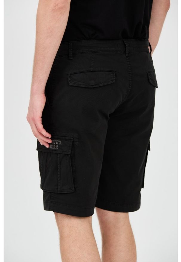 Aeronautica Militare - AERONAUTICA MILITARE Czarne męskie spodenki Bermudy, Rozmiar 52. Kolor: czarny