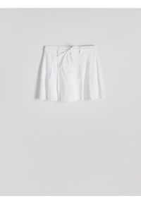 Reserved - Szorty imitujące spódnicę - złamana biel. Materiał: wiskoza