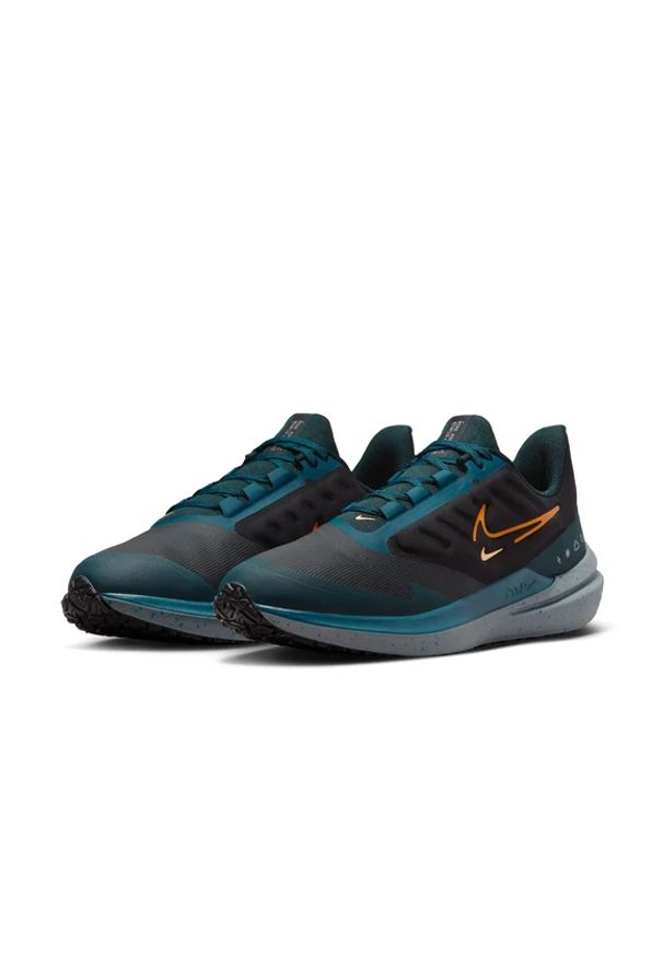 Buty do biegania męskie Nike Air Winflo 9 Shield. Okazja: na co dzień, do pracy, na spacer. Kolor: czarny. Sport: turystyka piesza