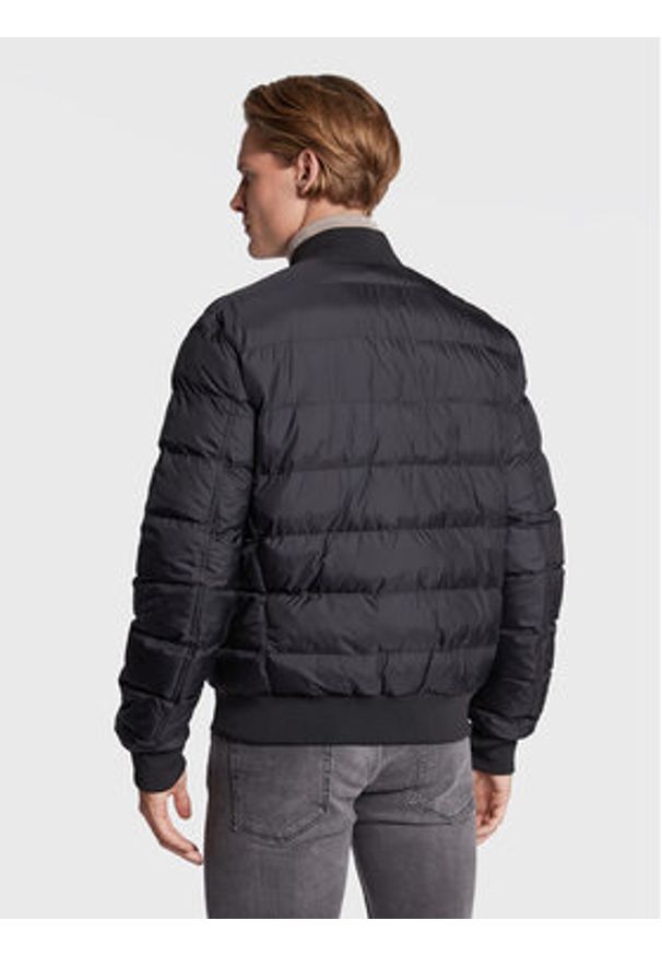 J.Lindeberg Kurtka bomber Dwayne FMOW06391 Czarny Regular Fit. Kolor: czarny. Materiał: syntetyk