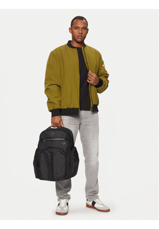 Guess Plecak HMLUHN P4410 Czarny. Kolor: czarny. Materiał: materiał
