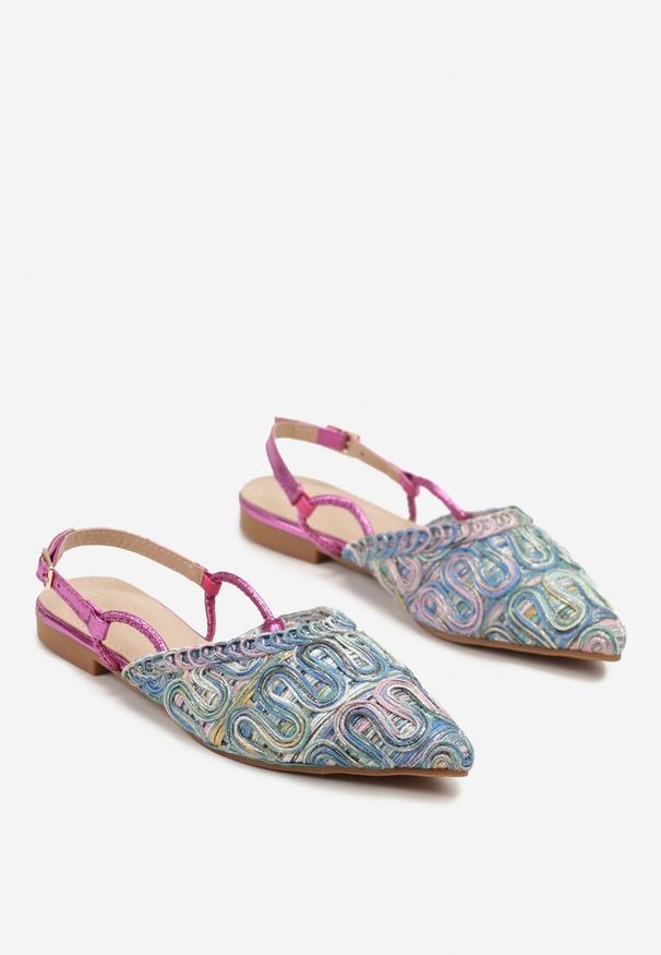 Renee - Niebieskie Sandały Slingback Vices z Metalicznymi Zdobieniami Janavie. Okazja: na co dzień. Zapięcie: sprzączka. Kolor: niebieski. Wzór: aplikacja. Sezon: lato. Obcas: na obcasie. Styl: elegancki, casual. Wysokość obcasa: niski