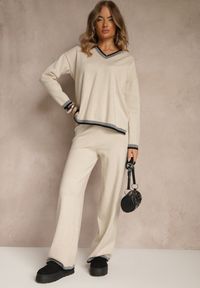 Renee - Jasnobeżowy Komplet Dzianinowy Sweter i Spodnie Wide Leg z Ozdobną Lamówką Ralenia. Kolor: beżowy. Materiał: dzianina. Wzór: aplikacja #3