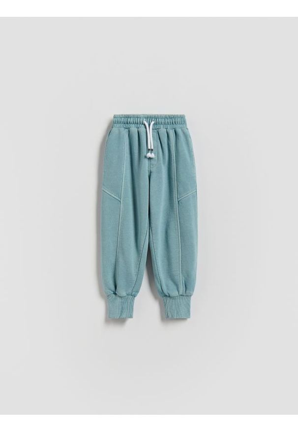 Reserved - Bawełniane joggery - jasnoniebieski. Kolor: niebieski. Materiał: bawełna