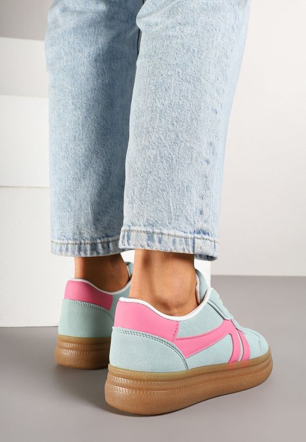 Born2be - Jasnozielone Sneakersy w Stylu Kultowych Tenisówek z Ozdobnymi Przeszyciami Alanithra. Okazja: na co dzień. Zapięcie: sznurówki. Kolor: zielony. Materiał: jeans