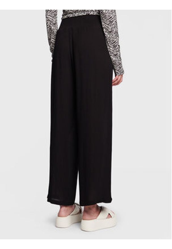Lauren Ralph Lauren Spodnie materiałowe 20151090 Czarny Regular Fit. Kolor: czarny. Materiał: materiał, wiskoza