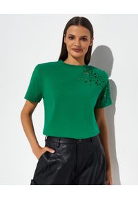 SER.O.YA NEW YORK - Zielona koszulka Caroline. Kolor: zielony. Materiał: bawełna. Długość rękawa: krótki rękaw. Styl: klasyczny #1