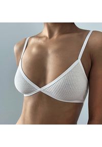 Intica - Prążkowany biustonosz bezszwowy na co dzień Jonelle. Kolor: czarny. Materiał: prążkowany #4