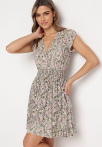 Born2be - Szaro-Różowa Bawełniana Sukienka z Gumką w Pasie w Kwiatowy Wzór Pledoria. Kolor: szary. Materiał: bawełna. Wzór: kwiaty #7