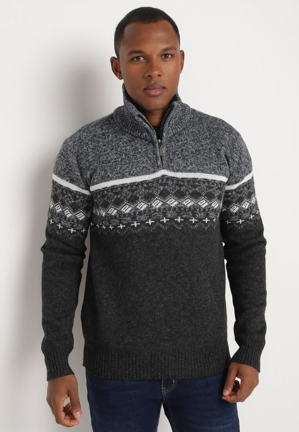 Born2be - Ciemnoszary Rozpinany Golf z Wełną i Polarem Ozdobiony Paskami i Ściągaczami Nerelitta. Okazja: na co dzień. Typ kołnierza: golf. Kolekcja: plus size. Kolor: szary. Materiał: wełna, polar. Wzór: aplikacja. Styl: casual, elegancki, sportowy, wizytowy