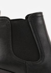 Renee - Czarne Botki VICES o Fasonie Sztybletów na Słupku Cezeire. Okazja: na co dzień. Kolor: czarny. Materiał: jeans, koronka. Obcas: na słupku. Styl: casual #2