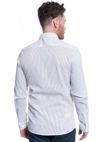 Lee - MĘSKA KOSZULA MATERIAŁOWA LEE SLIM BUTTON DOWN WHITE L66XNG12. Typ kołnierza: button down. Materiał: materiał