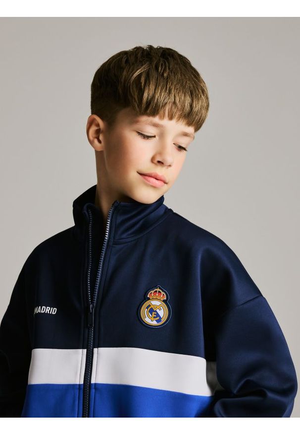 Reserved - Bluza Real Madrid - granatowy. Kolor: niebieski. Materiał: dzianina