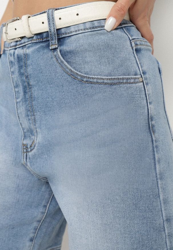 Born2be - Niebieskie Jeansowe Szorty Bermudy z Wysokim Stanem Tenilorea. Okazja: na co dzień. Stan: podwyższony. Kolor: niebieski. Materiał: jeans. Wzór: aplikacja. Styl: casual, klasyczny, elegancki