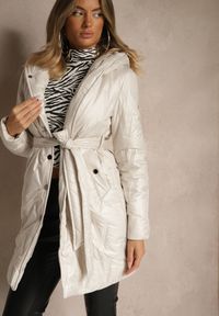 Renee - Jasnoszara Pikowana Kurtka z Kapturem i Wiązanym Paskiem Elladie. Okazja: na co dzień. Typ kołnierza: kaptur. Kolor: szary. Materiał: jeans, dzianina. Styl: casual
