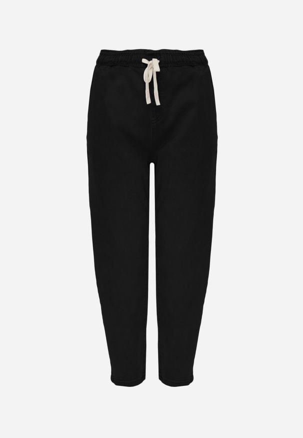 Renee - Czarne Jeansy Mom Fit z Bawełny ze Ściągaczem w Talii Carilera. Okazja: na co dzień. Kolor: czarny. Styl: casual, retro, sportowy