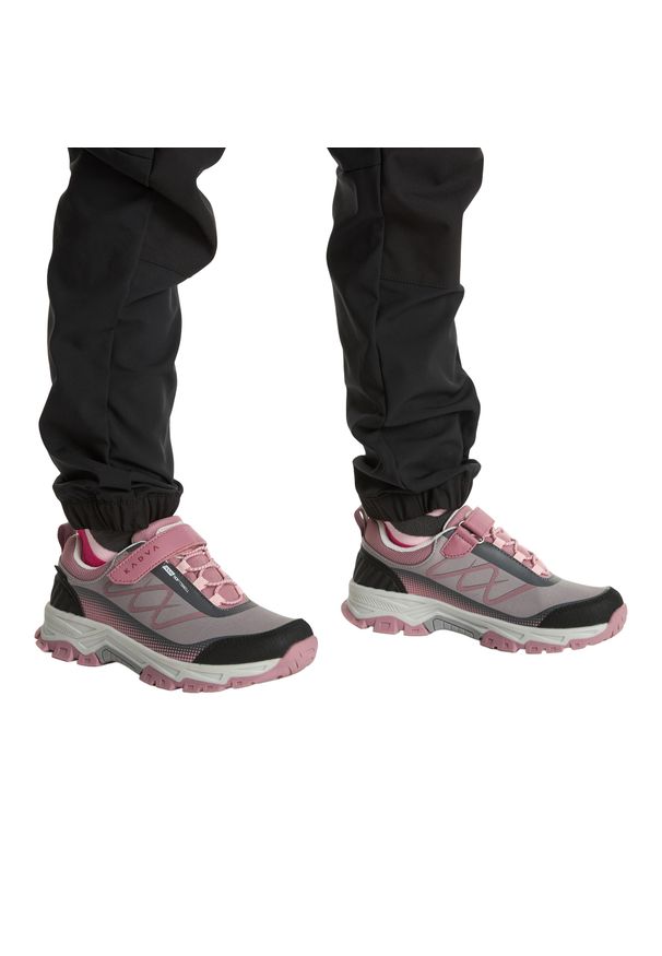 KADVA - Buty trekkingowe dziecięce Kadva Rocky Trail Low WaterProof Softshell. Kolor: szary. Materiał: softshell. Sport: turystyka piesza