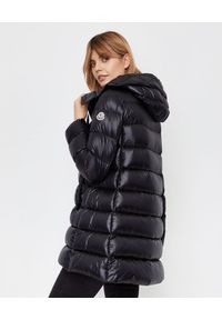 MONCLER - Czarna kurtka Suyen. Kolor: czarny. Materiał: puch, materiał #4