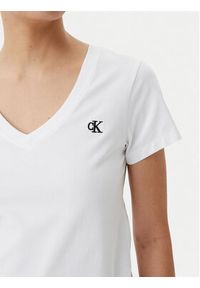 Calvin Klein Jeans T-Shirt J20J213716 Biały Regular Fit. Kolor: biały. Materiał: bawełna