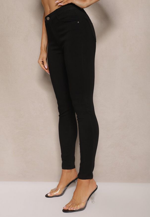 Renee - Czarne Jeansy z Bawełną Skinny High Waist Push Up Totanna. Okazja: do pracy, na spotkanie biznesowe, na co dzień. Stan: podwyższony. Kolor: czarny. Styl: casual, elegancki, biznesowy