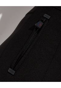 MONCLER - Czarne spodnie z wysokim stanem. Stan: podwyższony. Kolor: czarny #3