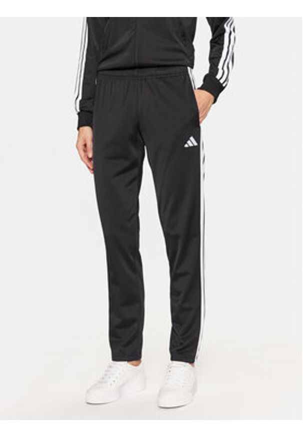 Adidas - adidas Dres Essentials 3-Stripes JD5434 Czarny Regular Fit. Kolor: czarny. Materiał: syntetyk