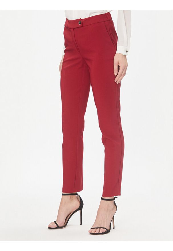Rinascimento Spodnie materiałowe CFC0116181003 Bordowy Regular Fit. Kolor: czerwony. Materiał: syntetyk