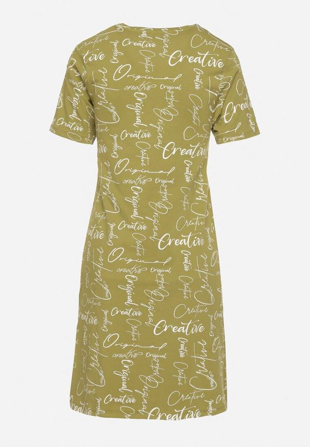 Born2be - Jasnozielona Bawełniana Sukienka o T-shirtowym Kroju z Ozdobnym Nadrukiem Feviressa. Okazja: na co dzień. Kolor: zielony. Materiał: bawełna. Długość rękawa: krótki rękaw. Wzór: nadruk. Sezon: lato. Styl: elegancki, casual