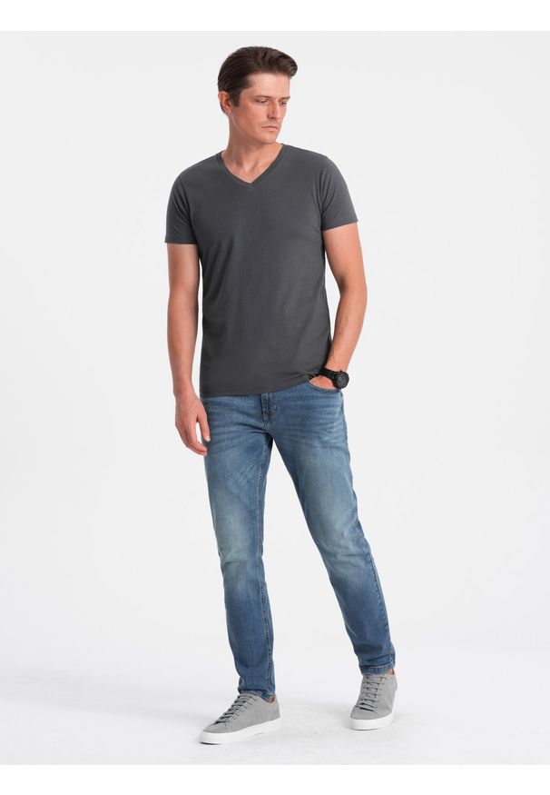 Ombre Clothing - Klasyczna męska bawełniana koszulka z dekoltem w serek BASIC - grafitowa V3 OM-TSBS-0145 - XL. Typ kołnierza: dekolt w serek. Kolor: szary. Materiał: bawełna. Styl: klasyczny