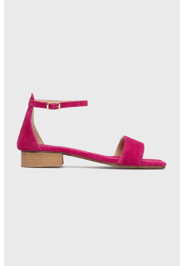 Answear Lab sandały zamszowe damskie kolor różowy. Zapięcie: klamry. Kolor: różowy. Materiał: zamsz. Wzór: gładki. Styl: wakacyjny