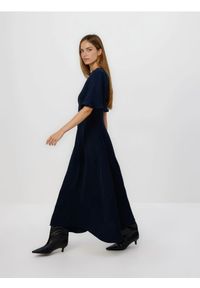 Reserved - Sukienka maxi - granatowy. Kolor: niebieski. Materiał: tkanina. Typ sukienki: proste. Długość: maxi #1