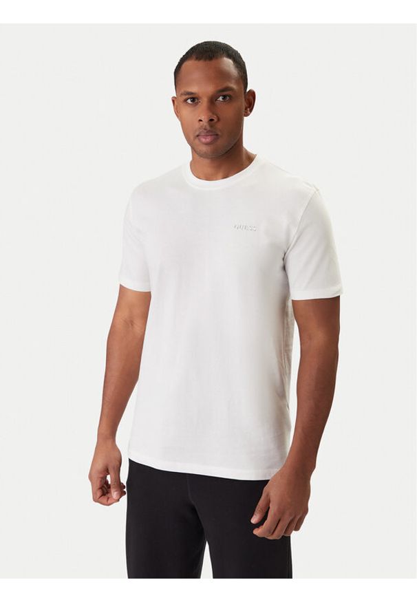 Guess T-Shirt Z6RI17 I3Z14 Biały Regular Fit. Kolor: biały. Materiał: bawełna