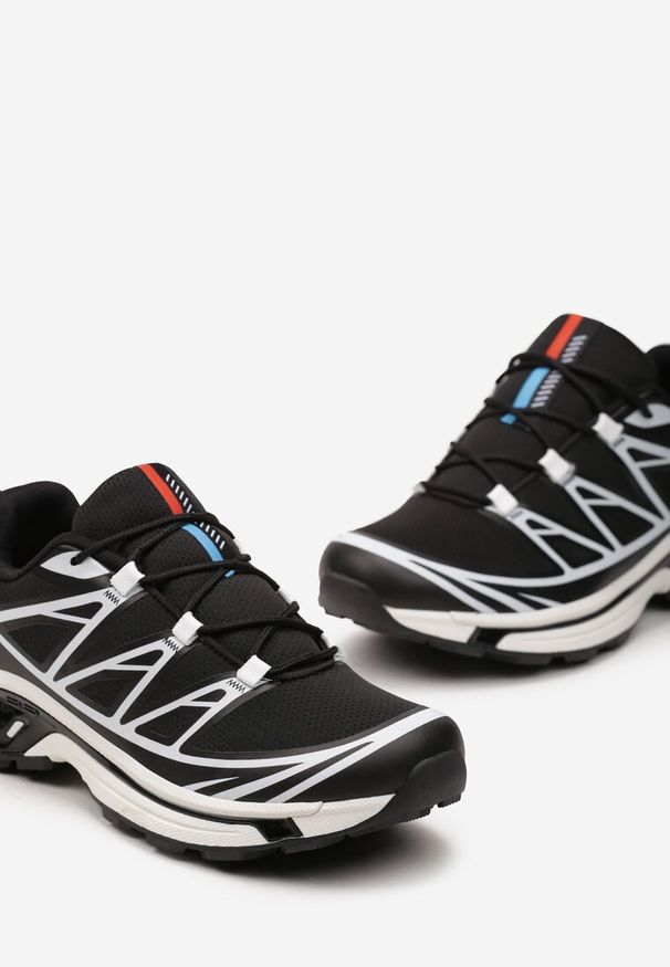 Born2be - Czarne Sneakersy przed Kostkę Ściągane Gumką z Ozdobnymi Wstawkami na Cholewce Axliara. Wysokość cholewki: przed kostkę. Nosek buta: okrągły. Kolor: czarny. Materiał: materiał. Szerokość cholewki: normalna. Obcas: na obcasie. Wysokość obcasa: niski