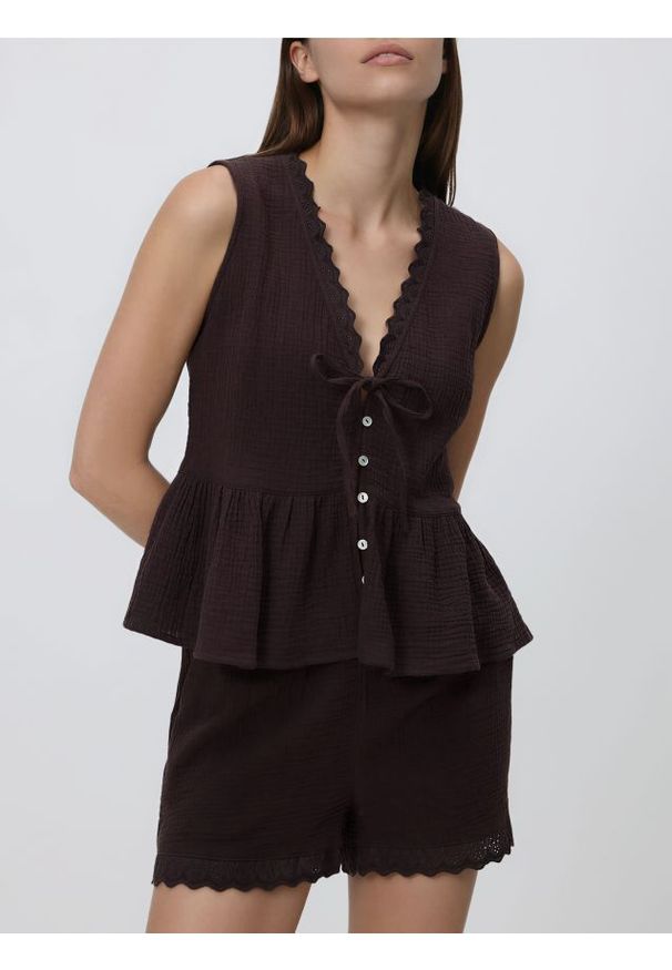 Reserved - Muślinowa bluzka - ciemnobrązowy. Kolor: brązowy. Materiał: bawełna, tkanina