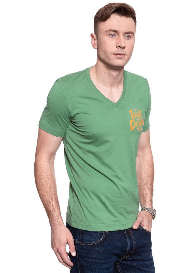 Mustang - MUSTANG T SHIRT Alex v Print 1009520 6398. Wzór: nadruk