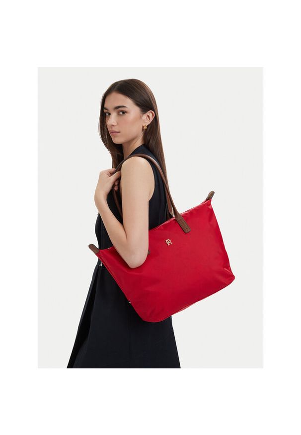 TOMMY HILFIGER - Torebka Tommy Hilfiger. Kolor: czerwony