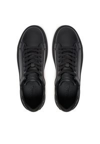 Calvin Klein Sneakersy HM0HM01659 Czarny. Kolor: czarny. Materiał: skóra