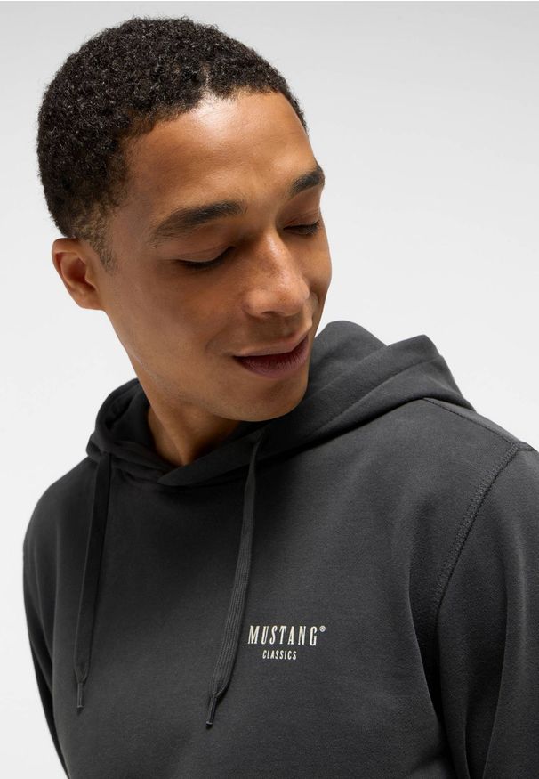 Męska bluza Nierozpinana Mustang Style Bronson Pirate Black 1015918 4088