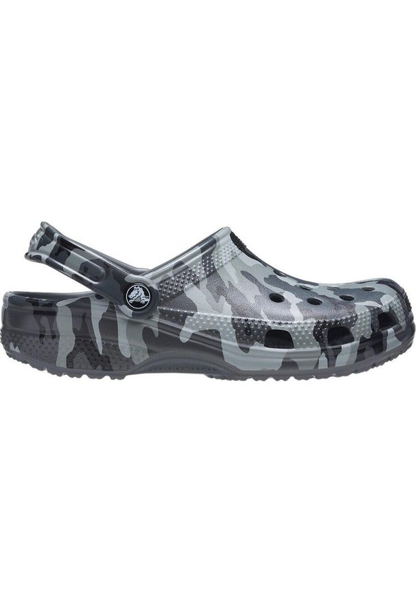 klapki Crocs Classic Printed Camo moro. Kolor: szary. Wzór: moro