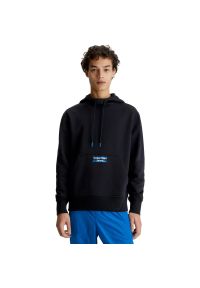 Bluza z kapturem męskie Calvin Klein Logo Hoodie. Typ kołnierza: kaptur. Kolor: czarny. Materiał: bawełna, materiał #1