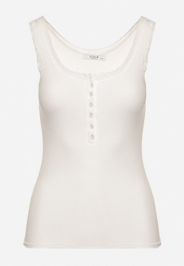 Born2be - Biały Top z Wiskozą Ozdobiony Guzikami przy Dekolcie Falmi. Okazja: na co dzień. Kolor: biały. Materiał: wiskoza. Wzór: aplikacja. Styl: elegancki, casual
